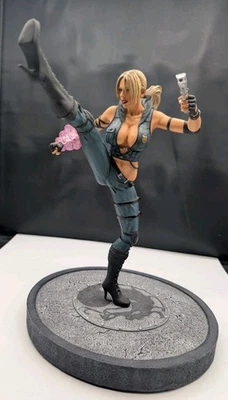 Estatua de 10 pulgadas Syco Collectibles Mortal Kombat Sonya Blade #24 DE 250  Foto 1 de 4