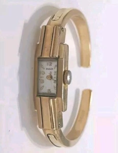 DULUX Vintage Women's Bracelet Wind-up Watch Plaque Or G 20 Microns. - Picture 1 of 11