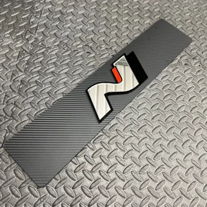 N Logo Show Plate - Chrom / Carbon Effektplatte (Hyundai i20 i30 Veloster Kona) - Bild 1 von 1