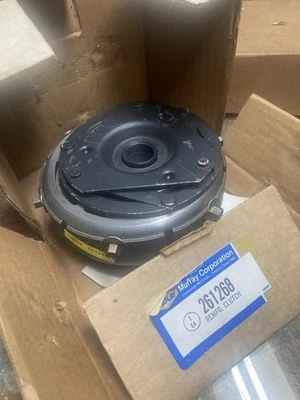 GM Murray Reman.  R4 A/C Compressor Clutch Opened Box and Murray Clutch Hub - Image 1 of 4