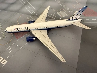 Gemini Jets 1/400 United Boeing 777-200 (GJUAL659) - Image 1 of 3