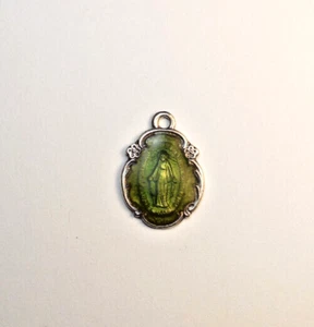 Sterling Silber Miraculous Mary GRÜN Emaille Guilloche Medaille Anhänger ~ Kapelle - Bild 1 von 2