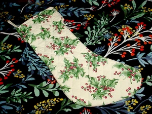 LARGE APRIL CORNELL CHRISTMAS STOCKING QUILTED NWT HOLLY PRINT NEW 100% COTTON - Picture 1 of 5
