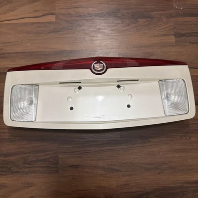 2003-2007 Cadillac CTS Trunk Panel Lid Backup License Plate 3rd Light R2166 DG - Image 1 of 4