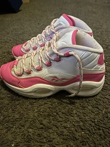 2022 Girls Reebok Question "Atomic Pink" White GW1511 Mid Shoes! Size 4.5Y🔥🔥 - Picture 1 of 9