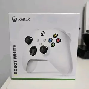 Xbox Wireless Controller Robot White New Sealed Fast Dispatch. - Picture 1 of 5