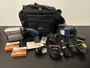 Sony DCR-TRV33E Mini Dv Kamera Zubehörpaket Touchscreen Carl Zeiss, Memory Stick - Bild 1 von 23