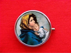 VIRGIN MARY SAINT MOTHER CHILD BABY JESUS ROSARY ROUND METAL PILL MINT BOX CASE - Picture 1 of 2