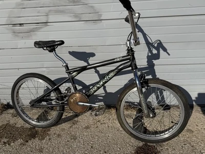 Bicicleta Dyno Air GT 20” Bicicleta BMX Freestyle: Performer Vertigo Mid Old School @@ Foto 1 de 4
