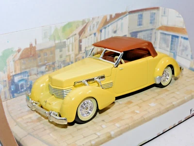 MATCHBOX MODELS OF YESTERYEAR CORD YELLOW 1/35 Y18 - Image 1 of 4