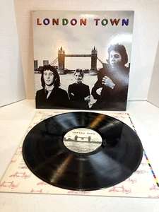 Wings London Town Paul McCartney 1978 Vinyl LP With 33" x 23" Poster SW-117777 - Picture 1 of 15