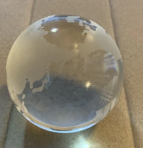 "Pisapapeles cristal grabado globo terráqueo mundo cristal transparente profesor escritorio oficina 3""" - Imagen 1 de 6