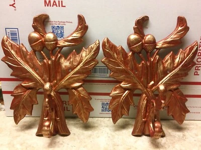 Par de ganchos de pared vintage de hierro fundido con hojas de bellota y roble Foto 1 de 4