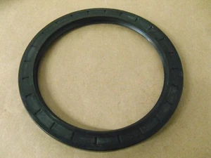 ERIKS SINGLE LIP W/ SPRING OIL SEAL 135X170X12 - Picture 1 of 3