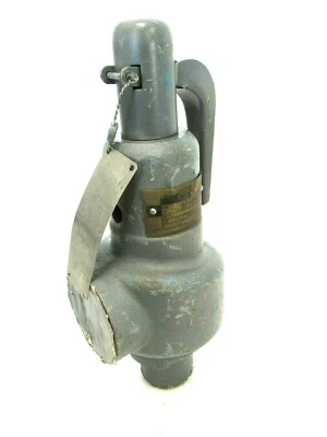REFURBISHED CONSOLIDATED 1543-G3 SAFETY VALVE 1543G3 32PSI - Image 1 of 4