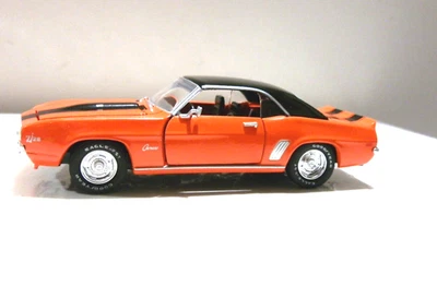 Chevrolet Camaro Z-28 1969 Road Champs Classic 1:43 naranja Foto 1 de 4
