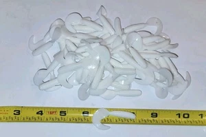 White 2 inch 100 Pack, Curl Tail Grubs - Picture 1 of 2