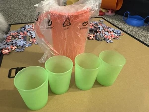 Tupperware Kids Slim Pitcher, 4 Tumblers Orange and Green New - Picture 1 of 1