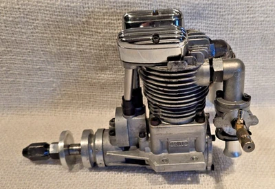 SAITO  180 4 STROKE  GLOW MODEL AIRPLANE ENGINE  ESTATE SALE - Image 1 of 4