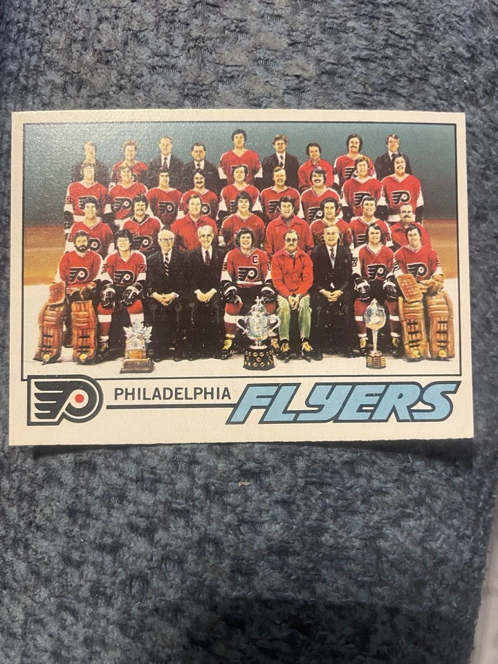 Philadelphia Flyers 1976 Team Card - Image 1 of 2