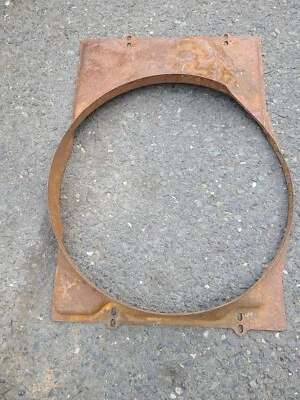 Cubierta de embellecedor cubierta del radiador del ventilador del motor 76-77 Toyota Celica RA24 RA29 20R FABRICANTE DE EQUIPOS ORIGINALES 1 Foto 1 de 2