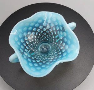Vintage Fenton Blue Opalescent Hobnail Ruffled Candy/Bon Bon Dish Double Handles - Picture 1 of 13