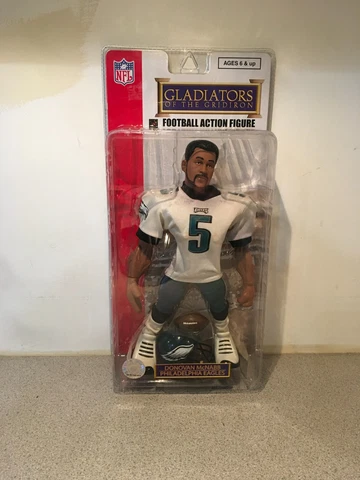 2005 Eagles Donovan McNabb White Jersey Gladiators of the Gridiron Figure Cover