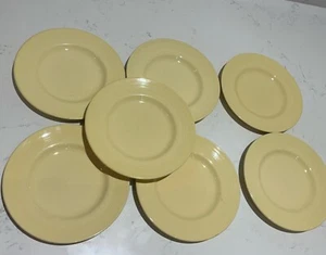 7 x Vintage Holzgeschirr Jasmingelb Tee Brot Beilagen Teller 17 cm Allzweck Set - Bild 1 von 4