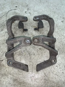 06-10 YAMAHA WOLVERINE 450 YFM 4X4 HEADLIGHT BRACKET SUPPORT RIGHT LEFT SIDE 423 - Picture 1 of 5