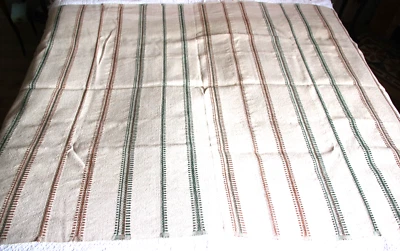 Nappe beige en grosse toile, avec broderies. - Photo 1/4