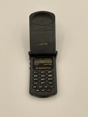 StarTAC Motorola Wearable Cellular Telephone (SWF3399) For Parts - Image 1 of 4