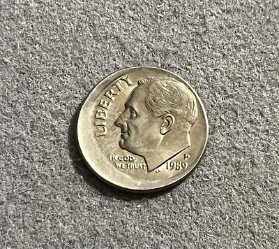 1989 P Dime Roosevelt Massive Broadstruck US Mint Error Off Center Dime - Image 1 of 2