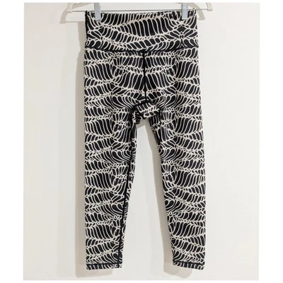 CK Bradley Performance Printed Cropped Legging Black And White Women's S NEW - Image 1 of 4
