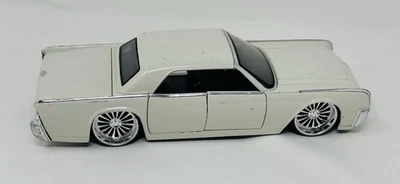 JADA BTK 1963 LINCOLN CONTINENTAL BLANCO PUERTAS TRASERAS 1:24 PIEZAS REPARACIÓN Foto 1 de 4