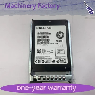 0R1ND2 R1ND2 Dell EMC 960GB 12G 2.5" SFF SAS RI SSD 14/15/16G KIT - Image 1 of 3