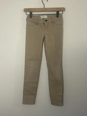 Caquis ajustados para niña Abercrombie talla 14 Foto 1 de 4