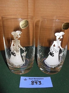 2 Clear Glass Drink Tumblers Victorian Woman Silhouette Vintage - Picture 1 of 7