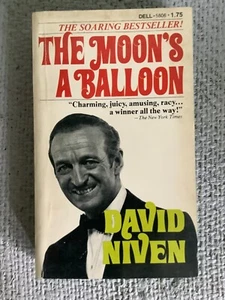 THE MOON'S A BALLOON Book By David Niven 1972 Autobiography PB - Foto 1 di 3