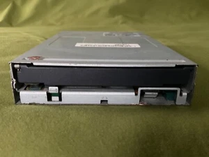NICE BLK SAMSUNG 3.5 INCH “ INTERNAL FLOPPY DISC DRIVE SFD-321J COMPUTER PC MAC - Picture 1 of 3