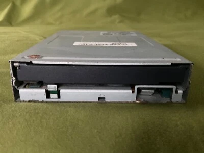 Samsung 3.5 Inch Internal Floppy Disc Drive SFD-321J Black NICE Computer PC Mac - Image 1 of 3