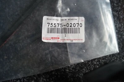 Orig. Toyota Auris Corolla Fenster Dichtung Back Window 75575-02070 - Bild 1 von 2