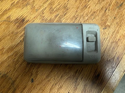 Luz interior Land Rover Defender Discovery AMR2577 Foto 1 de 2