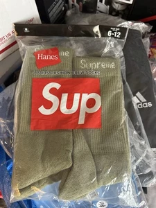 Calze Supreme x Hanes Crew confezione da 4 scarpe verde oliva taglia 6-12 NUOVE! P/E 2022 - Foto 1 di 1