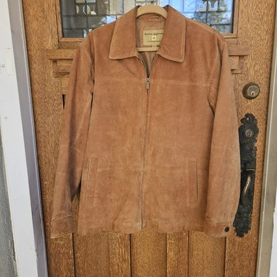 Мужская коричневая кожаная куртка на молнии BOSTON HARBOUR M средний размер  - Изображение 1 из 4