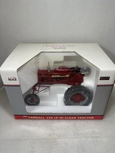 SpecCast Farmall 350 LP Hi-Clear Tractor, 2004 Lafayette Farm Toy Show, 1/16 - Picture 1 of 10