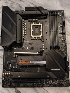 UNTESTED/ FAULTY MSI MAG Z790 TOMAHAWK WiFi LGA 1700 ATX Intel Motherboard - Photo 1/5