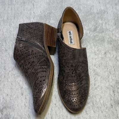 Meia botina com zíper brilhante metálico sem classificação tamanho 7,5 - Imagem 1 de 4