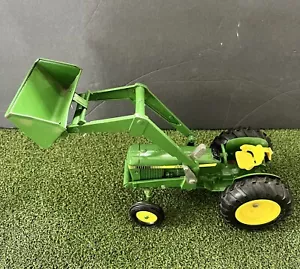 Vintage Ertl John Deere Tractor Toy Diecast Model with Scoop Bucket - Picture 1 of 8