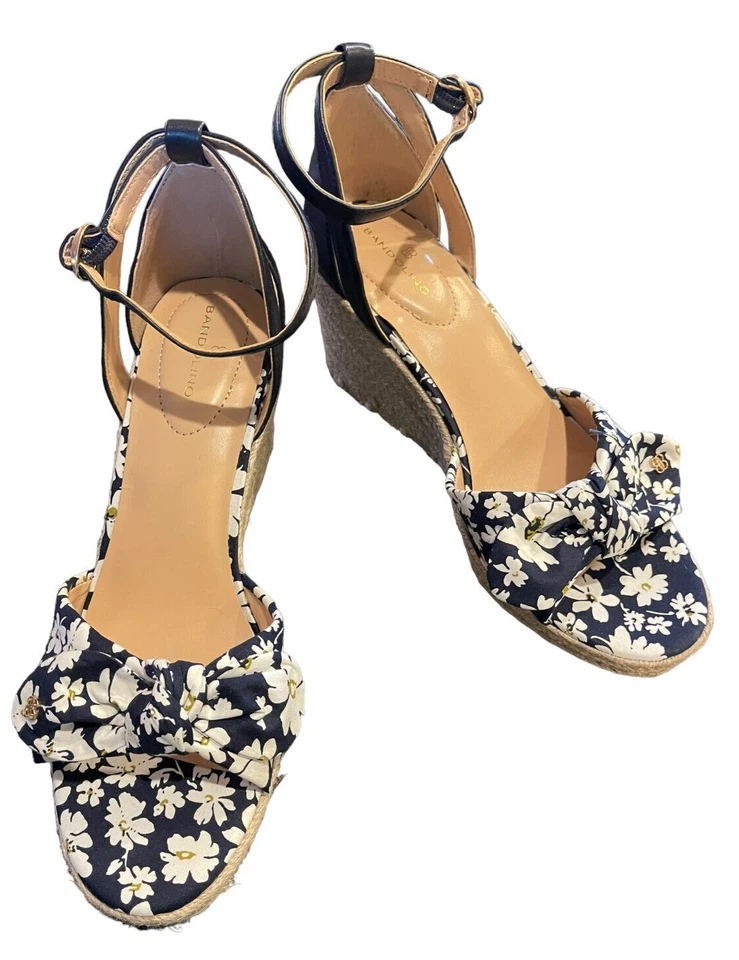 Bandolino Kaira цветочный синий белый Espadrille на танкетке каблуке сандалии женщин 9,5 новый - Изображение 1 из 4