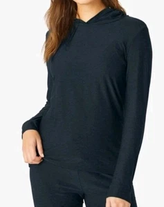 Beyond Yoga federleichter schwarzer Spacedye Tag und Nacht Hoodie, Größe Medium  - Bild 1 von 6